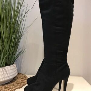 Elegant Black Heeled Women's Boots